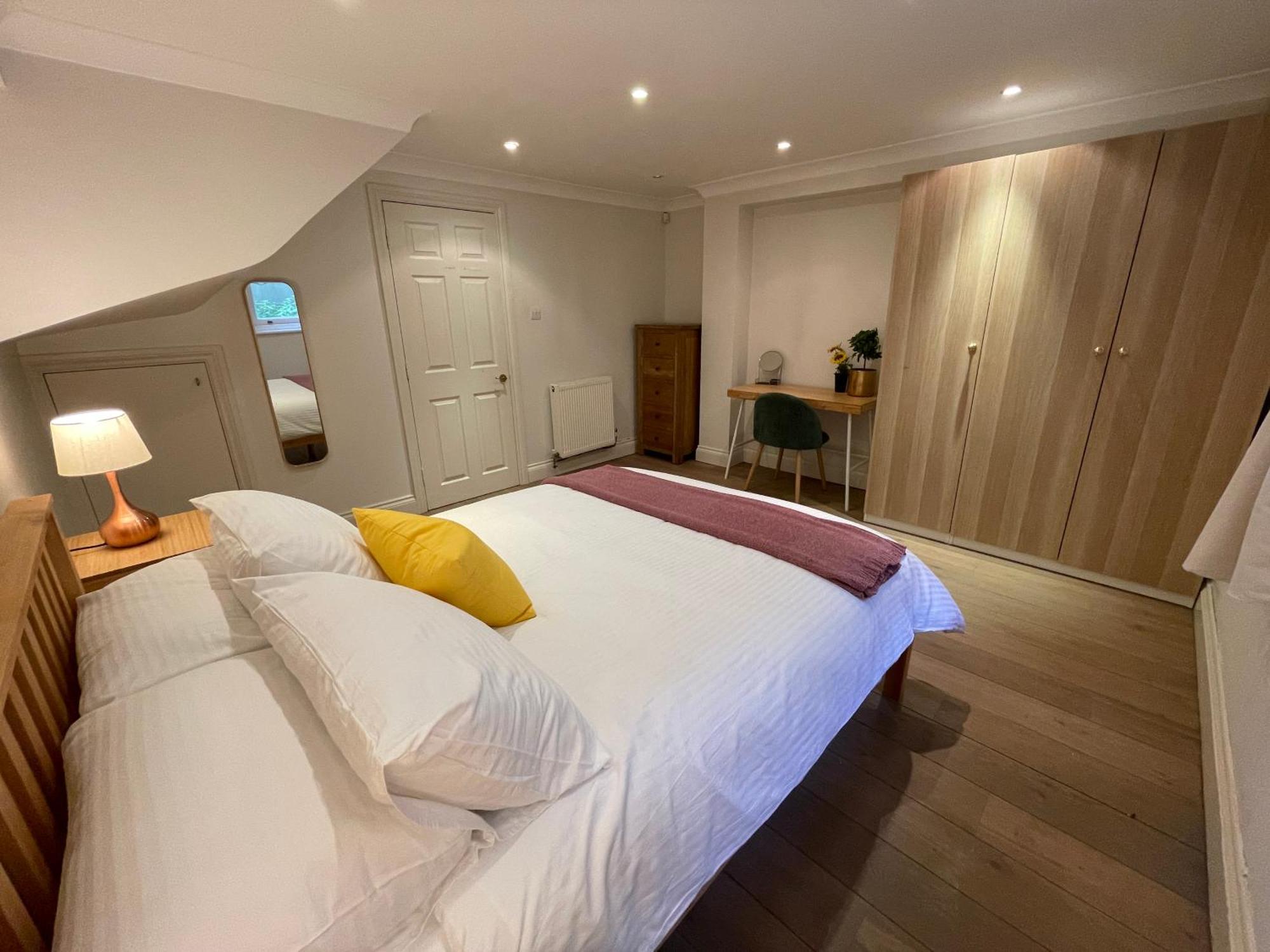 5 Bed House - Fancy - Sleep Up To 12 - Central Лондон Екстер'єр фото